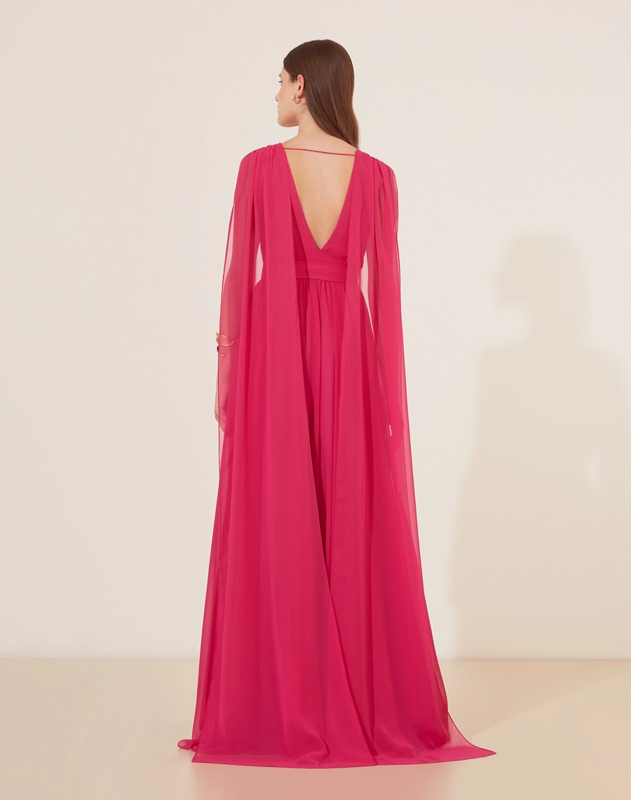 Vestido Longo Deborah é confeccionado em chiffon, tecido leve e com uma transparência discreta. É indispensável em eventos sociais e sofisticados. <br/> <br/>