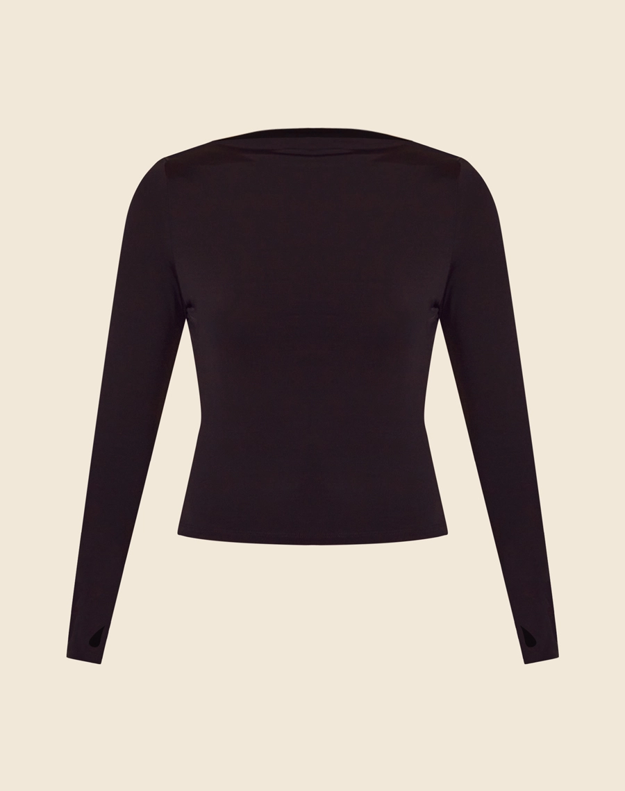 A Blusa Mia é confeccionada em malha jersey. É perfeita para compor looks versáteis, que transitam entre o casual e elegante. 