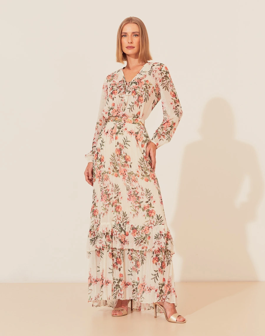 A Blusa Andressa é confeccionada em crepinho estampado. A estampa floral Amissima traz um toque clássico e moderno, tornando essa blusa perfeita para diversas ocasiões, desde almoços casuais até coquetéis sofisticados. 