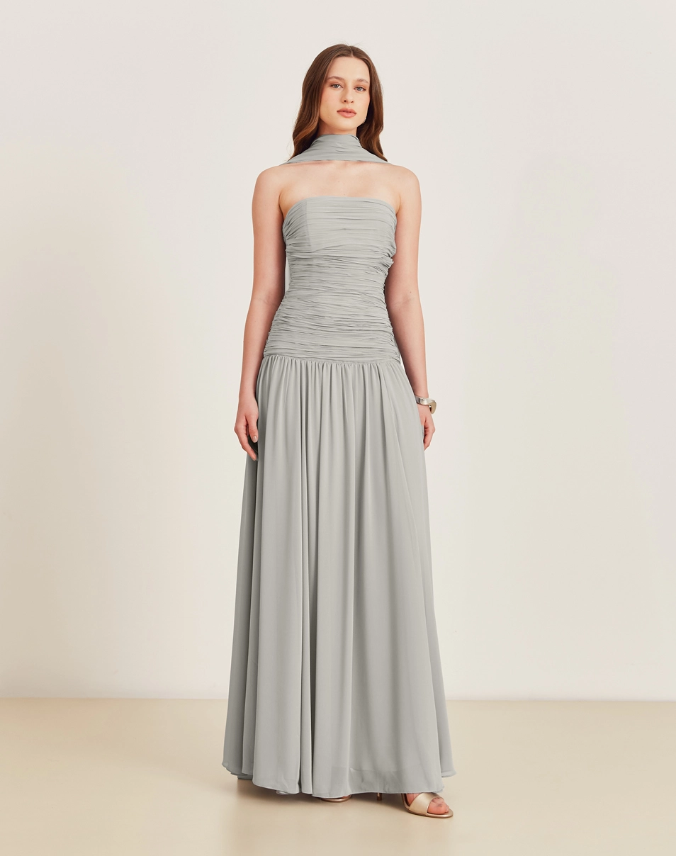 O Vestido Longo Lana é uma pela elegante e marcante a esolha ideal para se sentir elegante e sofisticada!