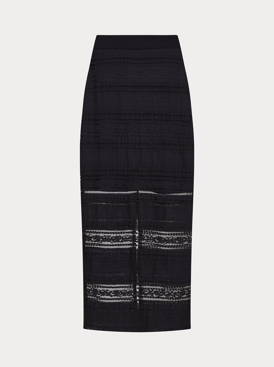 A Saia Midi Ana é confeccionada em renda, tecido com leve transparência e um caimento suave, garantindo um efeito elegante e feminino.<BR/>

