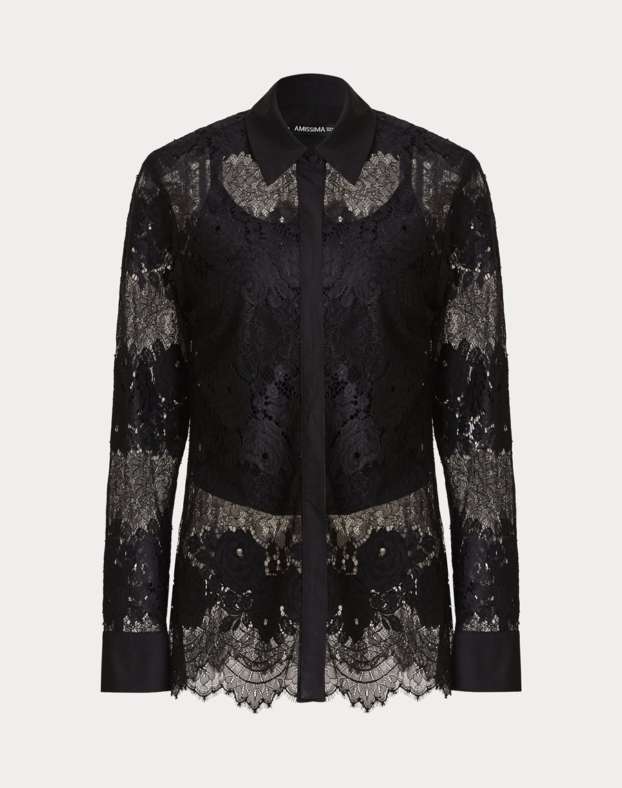 A Camisa Mayara confeccionada em renda de alta qualidade, com transparência elegante e desenho delicado que valoriza o visual com leveza e feminilidade. 
