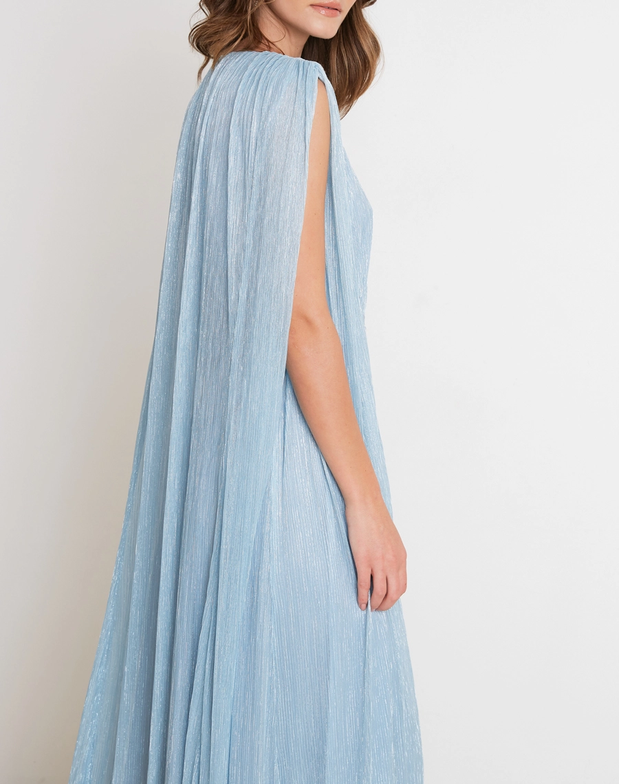 O Vestido Longo Quartzo é confeccionado em tecido plissado metalizado, de textura sofisticada e brilho delicado. <BR/>