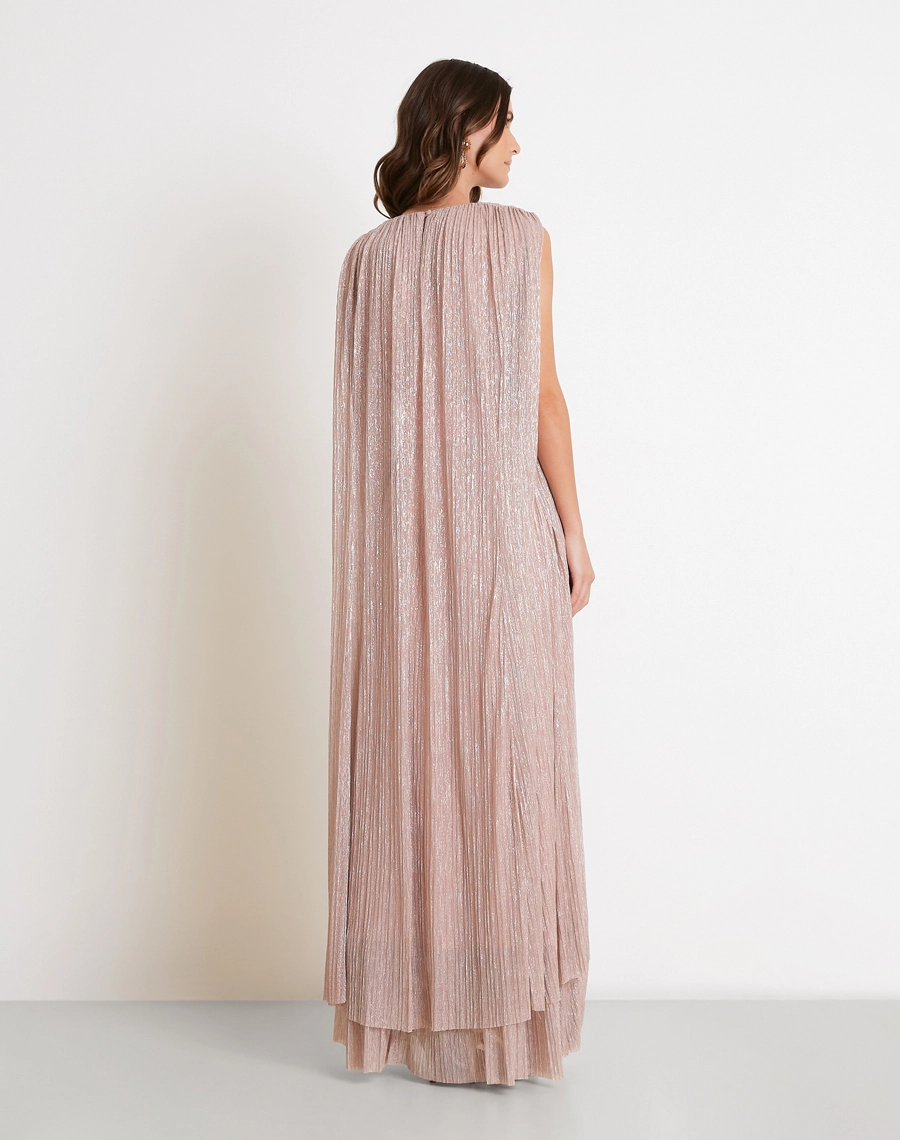 O Vestido Longo Quartzo é confeccionado em tecido plissado metalizado, de textura sofisticada e brilho delicado. <BR/>