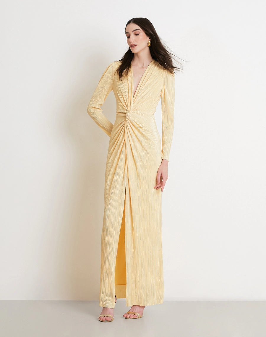 A Vestido Longo Brisa é confeccionado em malha plissada, tecido com efeito visual refinado, possui toque macio e leve elasticidade proporcionam excelente ajuste ao corpo.<br/>