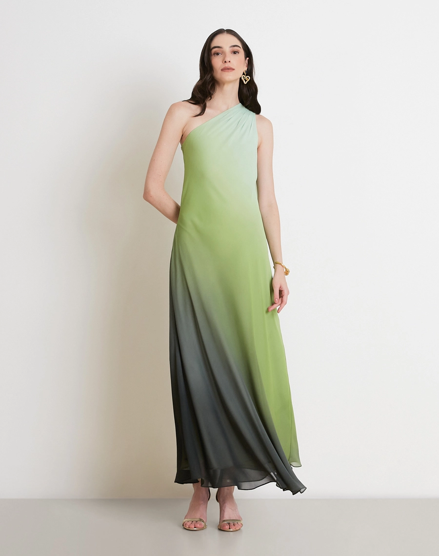 O Vestido Longo Ana é confeccionado em Chiffon estampado com efeito degradê, um tecido leve e sofisticado que proporciona fluidez, movimento e um caimento delicado. <br/>
