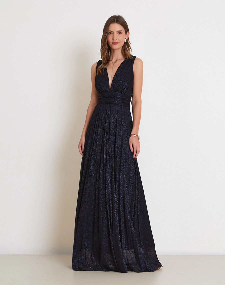 O Vestido Longo Salma é confeccionado em malha plissada de lurex, tecido de toque macio, excelente elasticidade e caimento fluido. <BR/>